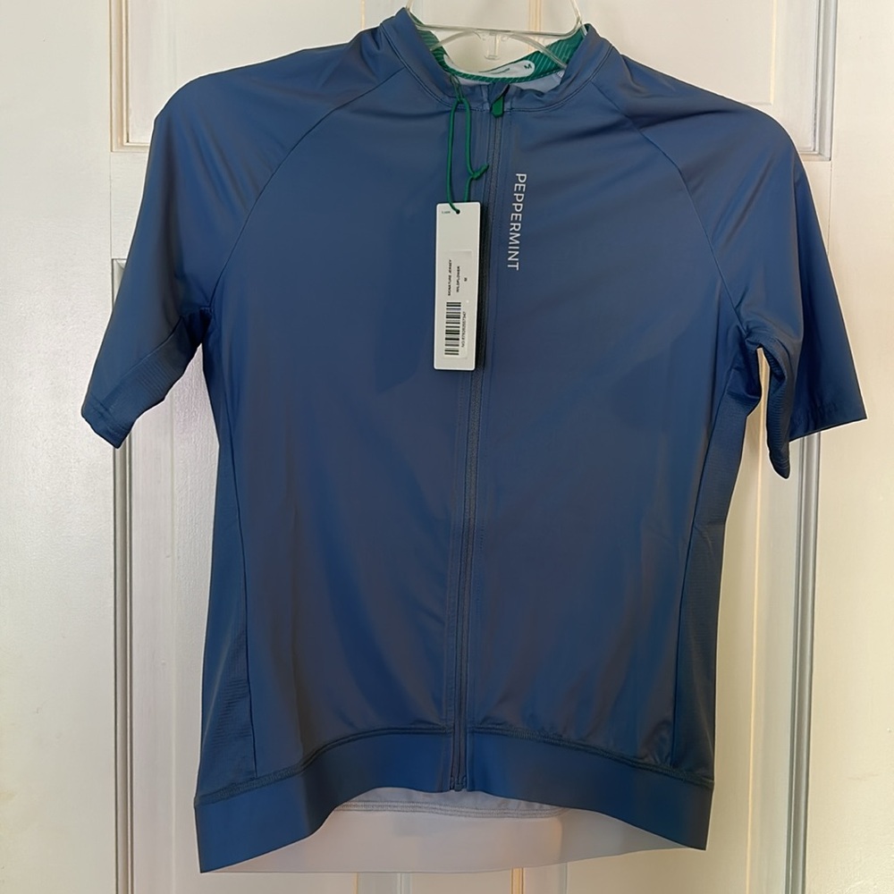 NWT women’s cycling jersey